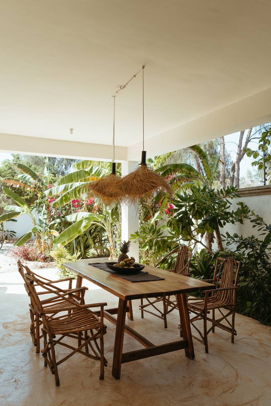 The garden dining pergola